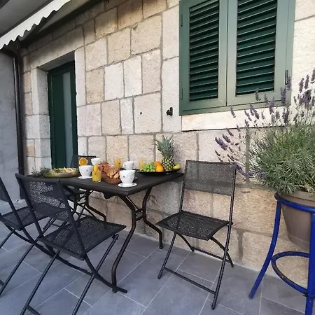 Tripalo Apartment *