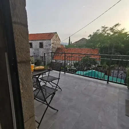 Apartament Tripalo *